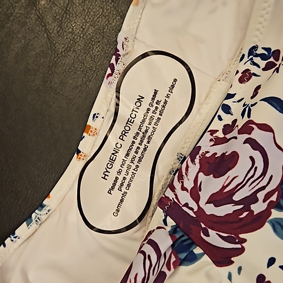 NWT Cupshe swimsuit - Picture 9 of 9